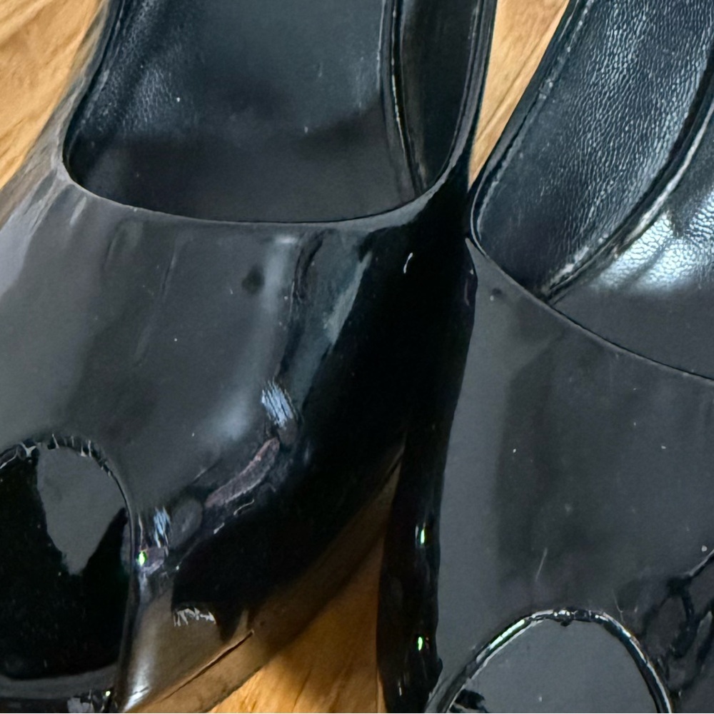 Yves Saint Laurent 7.5 Black Patent Leather Peep Toe Pumps classy, formal, YSL - Picture 4 of 13
